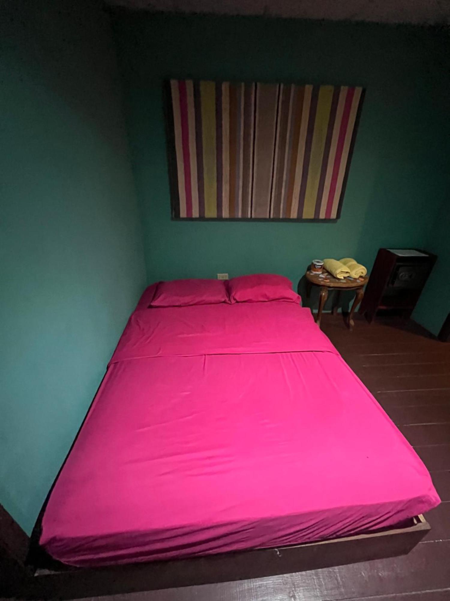 Valerie Emanuel Apartments Bocas del Toro Exterior photo